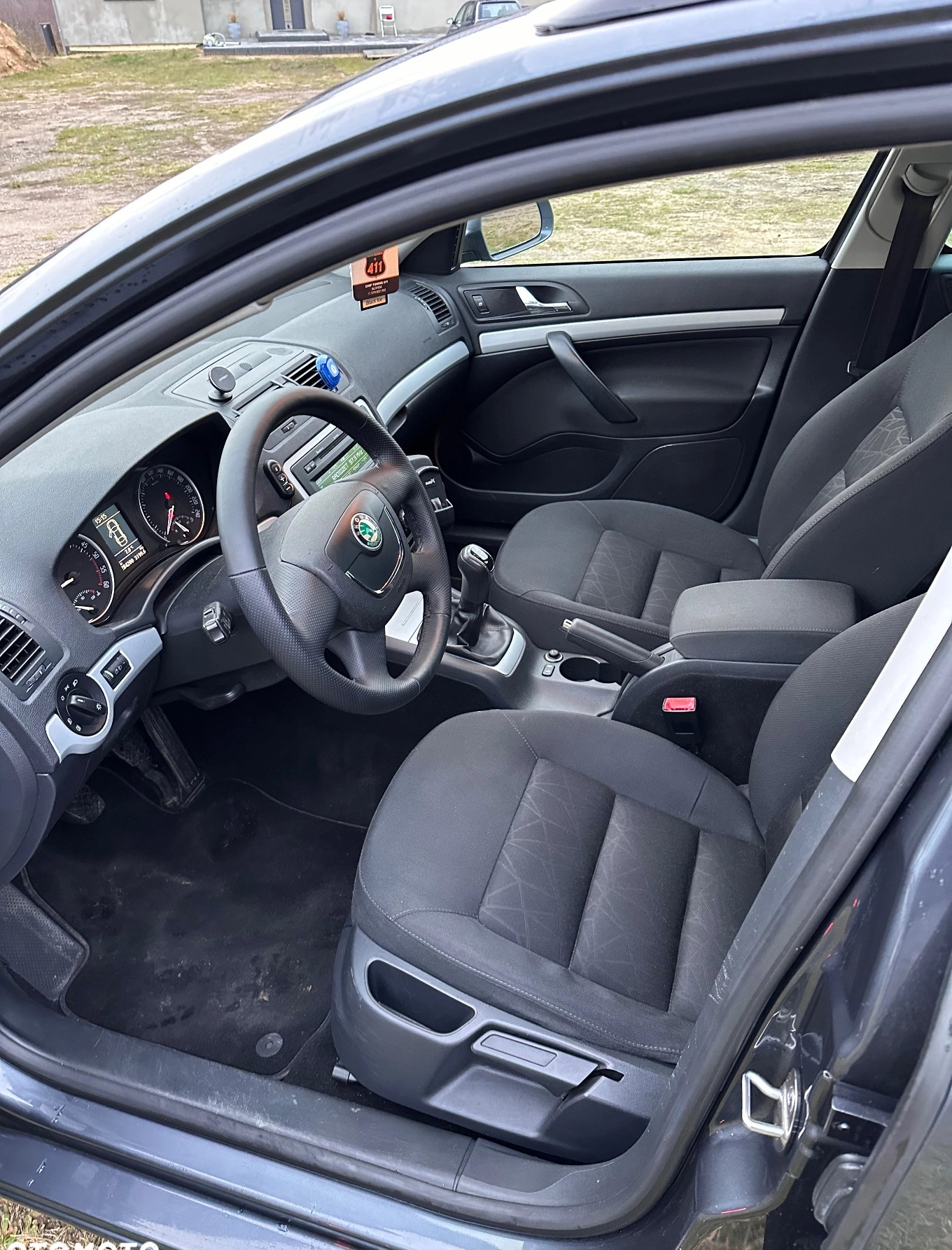 Skoda Octavia cena 21500 przebieg: 289750, rok produkcji 2011 z Międzychód małe 106